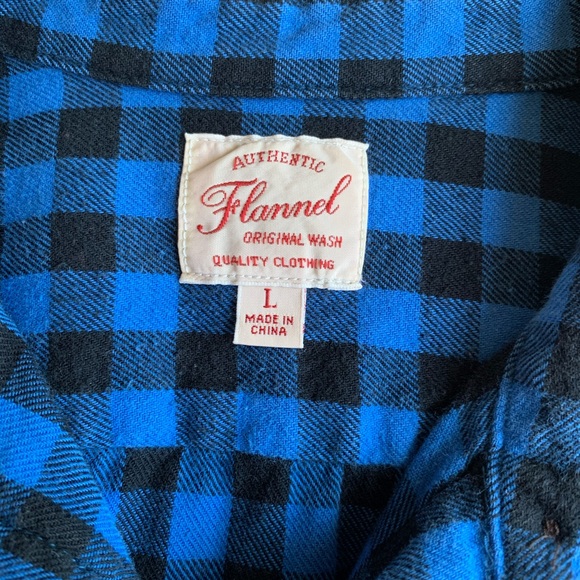 Black-Blue Buffalo Plaid Uniqlo Button Up Flannel - Picture 7 of 12